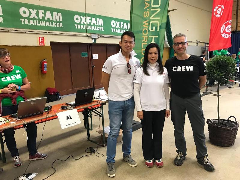 The Hong Kong Economic and Trade Office in Brussels (HKETO, Brussels) has supported Oxfam Trailwalker in Belgium for the fourth consecutive year, with the latest event held by Oxfam Solidarity Belgium on August 25 and 26. Photo shows the Deputy Representative of HKETO, Brussels, Miss Fiona Chau (centre); the Assistant Representative of HKETO, Brussels, Mr Jeffrey Chim (left); and the Head of Teams Events and Communication of Oxfam Solidarity Belgium, Mr Markus Neumann (right), at the event.