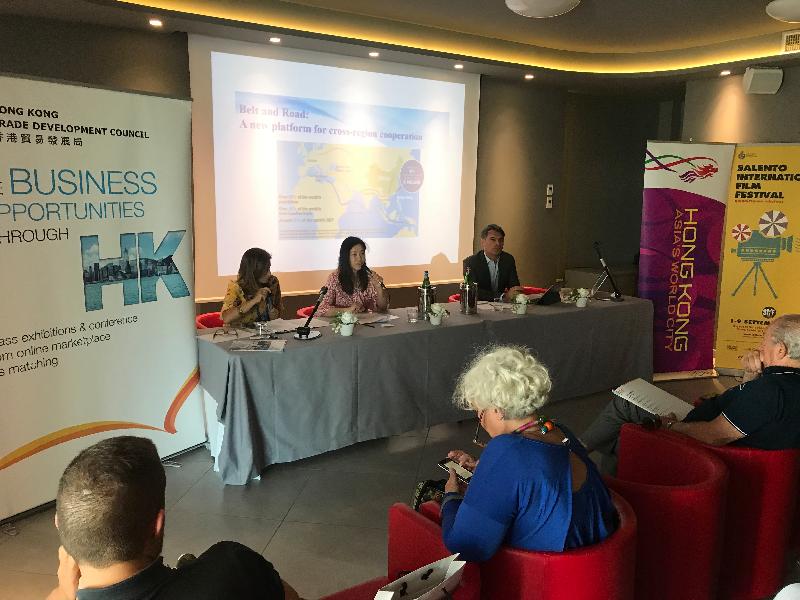 The Deputy Representative of the Hong Kong Economic and Trade Office in Brussels, Miss Fiona Chau (centre), updated Italian entrepreneurs on Hong Kong's advantages as a gateway for them to enter the Mainland and Belt and Road markets at a business seminar held in Tricase, Italy, on September 6 (Tricase time).