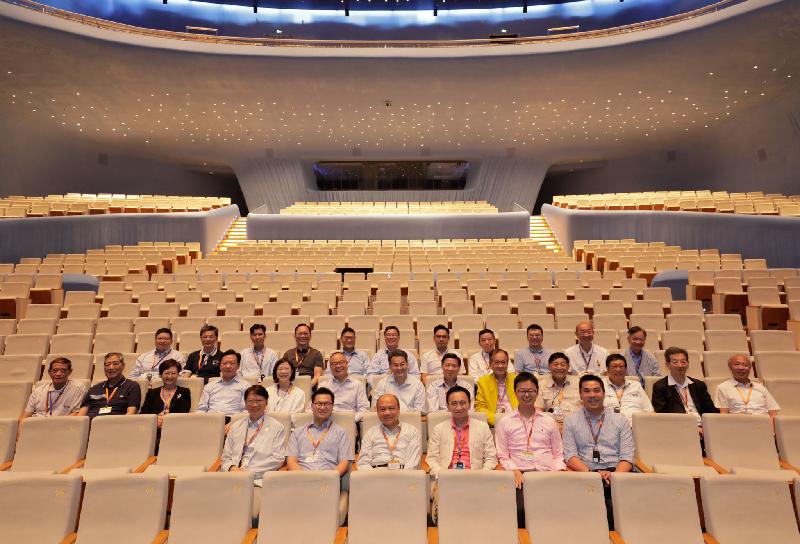 The Secretary for Home Affairs, Mr Lau Kong-wah, District Council chairmen and vice chairmen continued their visit to the Guangdong-Hong Kong-Macao Greater Bay Area today (September 9). Mr Lau (second row, sixth left), the Director of Home Affairs, Miss Janice Tse (second row, fifth left), and members of the delegation are pictured inside the Zhuhai Grand Theatre.