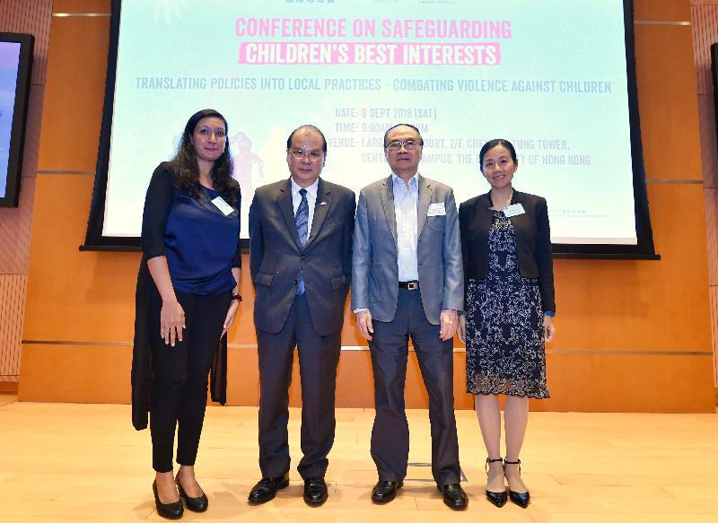 The Chief Secretary for Administration, Mr Matthew Cheung Kin-chung, attended the Conference on Safeguarding Children's Best Interests today (September 8). Photo shows Mr Cheung (second left); the Associate Professor of the University of Hong Kong's Centre for Comparative and Public Law, Ms Puja Kapai (first left); the Chief Executive Officer of the Plan International Hong Kong, Dr Kanie Siu (first right); and Board Member of the Plan International Hong Kong, Dr Darwin Chen (second right).