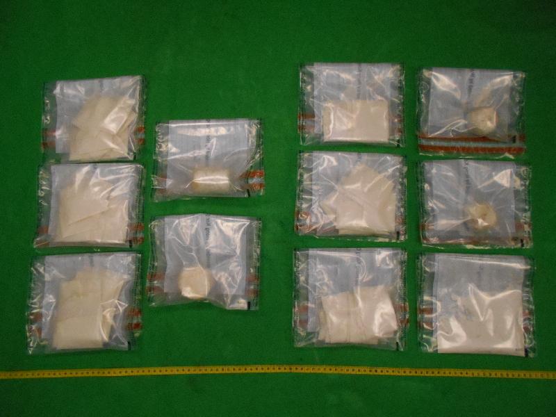 Hong Kong Customs seized about one kilogram of suspected cocaine and about 55 grams of suspected synthetic cathinone (bath salt) with an estimated market value of about $1 million in total from two express parcels from Mexico at Hong Kong International Airport on September 24 and 25.