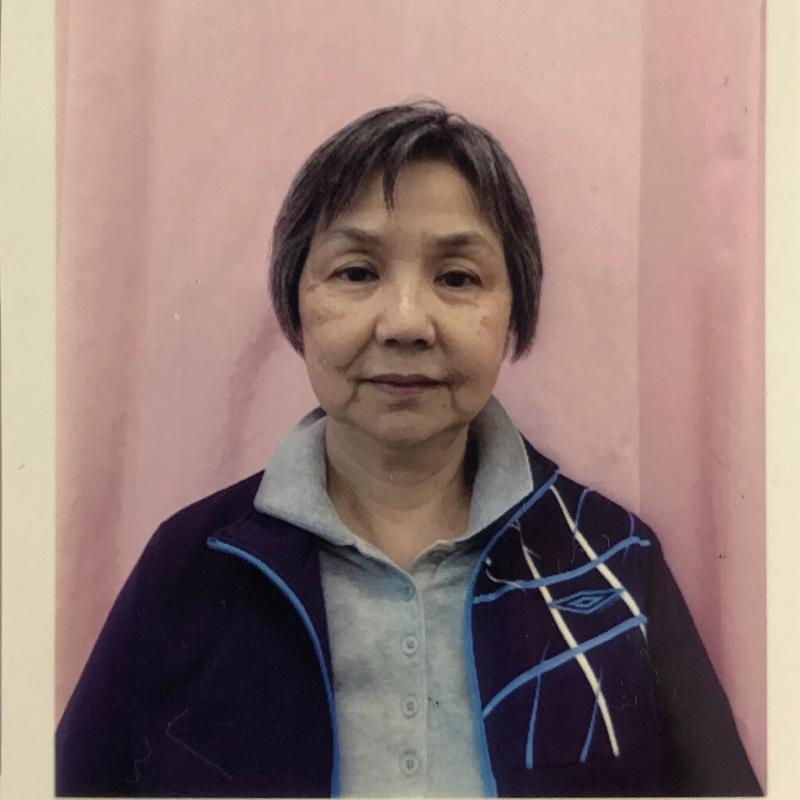 Liu Yin-ling, aged 66, is about 1.49 metres tall, 50 kilograms in weight and of fat build. She has a round face with yellow complexion and short black hair. She was last seen wearing a white vest with strips and blue sports shoes.