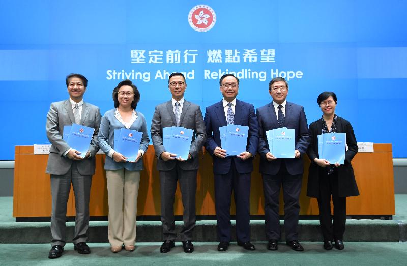 The Secretary for Innovation and Technology, Mr Nicholas W Yang (third right); the Secretary for Education, Mr Kevin Yeung (third left); the Permanent Secretary for Innovation and Technology, Mr Cheuk Wing-hing (second right); the Permanent Secretary for Education, Mrs Ingrid Yeung (second left); the Commissioner for Innovation and Technology, Ms Annie Choi (first right); and the Deputy Secretary for Education (Further and Higher Education), Mr Rex Chang (first left), elaborated on innovation and technology as well as education initiatives in "The Chief Executive's 2018 Policy Address" at a press conference today (October 11).