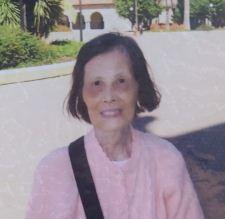 Li Jui-mei, aged 81, is about 1.6 metres tall, 45 kilograms in weight and of thin build. She has a pointed face with yellow complexion and long greyish white hair. She was last seen wearing a white long-sleeved shirt, khaki trousers, light-coloured shoes and carrying a black shoulder bag and a crutch.