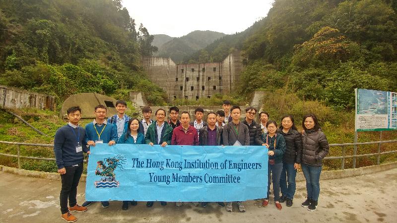 The Deputy Head of the Geotechnical Engineering Office (GEO) (Island) under the Civil Engineering and Development Department (CEDD), Mr Au Yeung Yan-sang, led a delegation comprising representatives of the Young Members Committee of the Hong Kong Institution of Engineers to visit Sichuan. Picture shows the delegation visiting the geo-disaster mitigation works in Zhangjiaping Village, Wenchuan County yesterday (October 26).