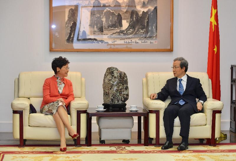 The Chief Executive, Mrs Carrie Lam, returned to Tokyo this evening (October 30) to continue her visit to Japan. Photo shows Mrs Lam (left) paying a courtesy call on the Chinese Ambassador to Japan, Mr Cheng Yonghua (right).