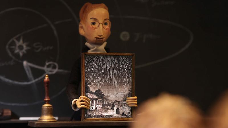 The Hong Kong Space Museum's new sky show, "Norman the Snowman - On a Night of Shooting Stars", will be launched tomorrow (November 1). Picture shows a film still of "Norman the Snowman - On a Night of Shooting Stars". In 1833, there was a great meteor shower in North America. As there were no cameras then, the meteor shower was only recorded in drawings and text, but these records can still give us an idea of this amazing phenomenon.