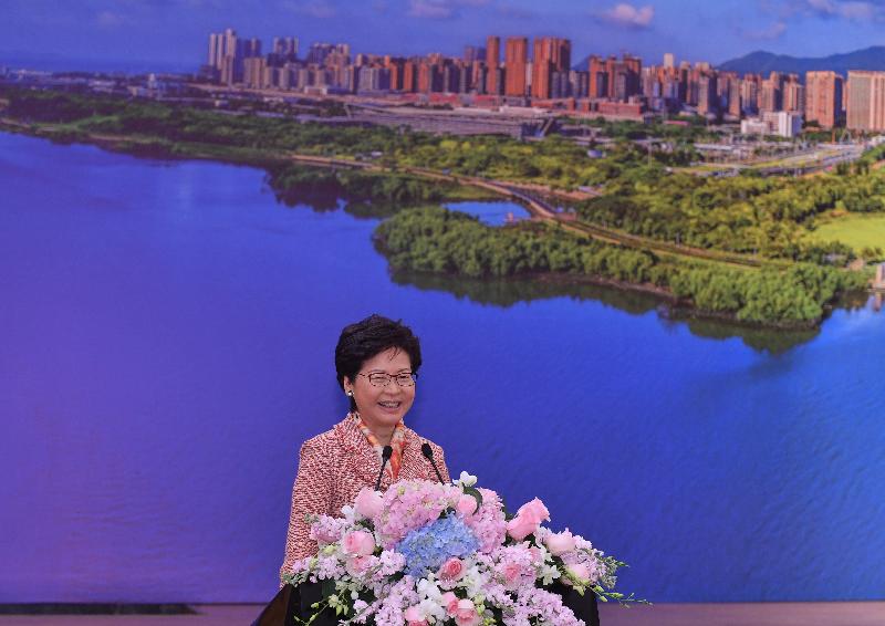 The Chief Executive, Mrs Carrie Lam, today (November 10) led a delegation to Shenzhen in celebration of the 40th anniversary of the country's reform and opening up. Photo shows Mrs Lam giving opening remarks at a luncheon hosted by the Shenzhen Municipal Government.