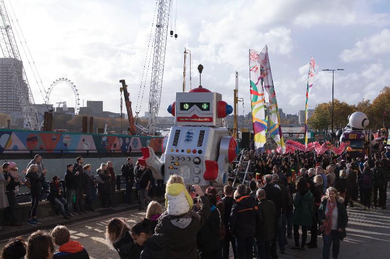 The Hong Kong Economic and Trade Office, London (London ETO), took part in the City of London Lord Mayor's Show on November 10 (London time) with a float celebrating Hong Kong's progress in innovation and technology and featuring two five-metre-tall robots. Picture shows the London ETO entry passing up the Embankment alongside the River Thames.