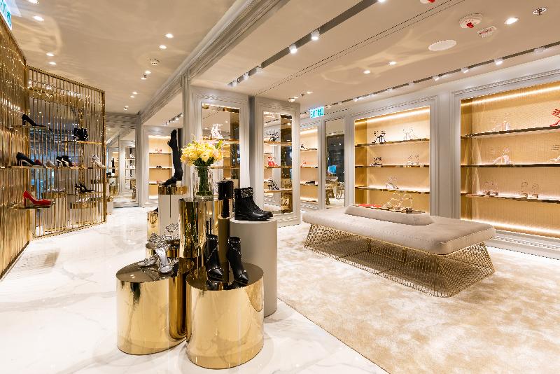 意大利手工鞋履生产商Rene Caovilla今日（十一月十四日）在尖沙咀海港城开设旗舰店。