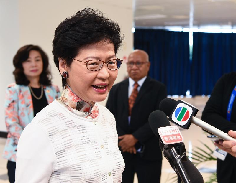 The Chief Executive, Mrs Carrie Lam, meets the media today (November 19) after her meeting with the Prime Minister of Papua New Guinea, Mr Peter O'Neill, in Port Moresby, Papua New Guinea.
