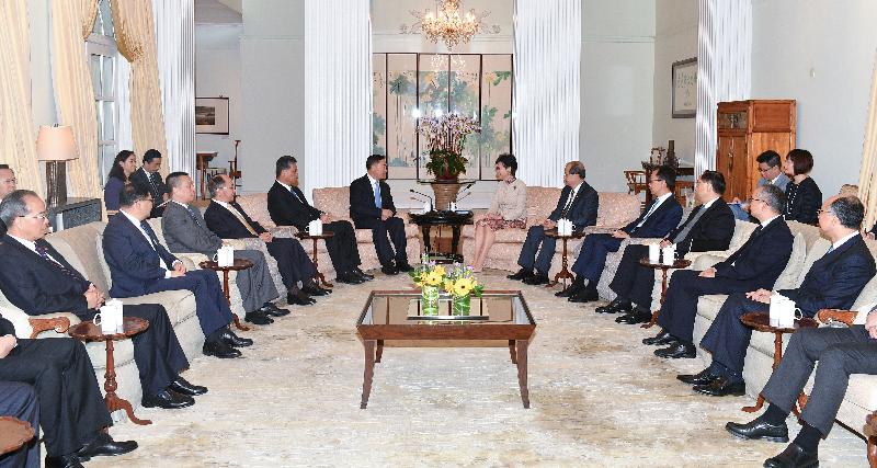 The Chief Executive, Mrs Carrie Lam, met the Secretary of the CPC Guangdong Provincial Committee, Mr Li Xi, at Government House this morning (November 20). Photo shows (from right) the Secretary for Transport and Housing, Mr Frank Chan Fan; the Secretary for Home Affairs, Mr Lau Kong-wah; the Secretary for Innovation and Technology, Mr Nicholas W Yang; the Secretary for Constitutional and Mainland Affairs, Mr Patrick Nip; the Chief Secretary for Administration, Mr Matthew Cheung Kin-chung; Mrs Lam; Mr Li; and the Governor of Guangdong Province, Mr Ma Xingrui, attending the meeting.