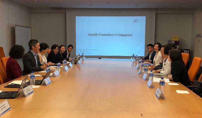 The Secretary for Food and Health, Professor Sophia Chan (second right), today (November 27) meets with members of the Health Promotion Board of Singapore to exchange views on strategies to prevent and control non-communicable diseases. 