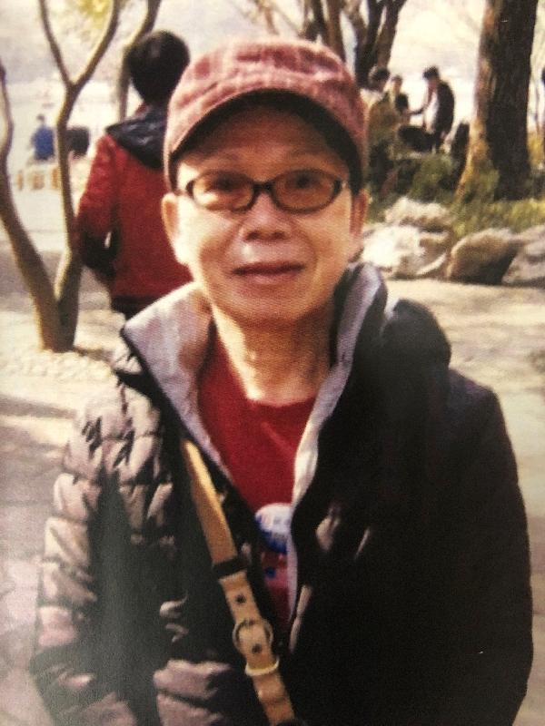 Cheung Wing-ki, aged 77, is about 1.65 metres tall, 54 kilograms in weight and of thin build. He has a round face with yellow complexion and short straight grey hair. He was last seen wearing a pair of brown-rimmed glasses, a black peaked cap, a blue long-sleeved T-shirt, blue jeans, grey jacket, white sports shoes and carrying a brown shoulder bag.