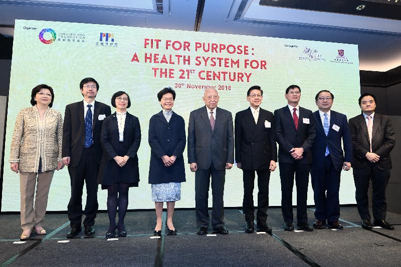 The Chief Executive, Mrs Carrie Lam, attended the Hong Kong Health Systems Summit organised by the Our Hong Kong Foundation (OHKF) this afternoon (November 30). Photo shows Mrs Lam (fourth left); the Chairman of the OHKF, Mr Tung Chee Hwa (centre); the Director of the Jockey Club School of Public Health and Primary Care of the Chinese University of Hong Kong, Professor Yeoh Eng-kiong (fourth right); the Executive Director of the OHKF, Mrs Eva Cheng (first left); and other guests.