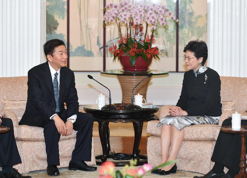The Chief Executive, Mrs Carrie Lam, met the Secretary of the CPC Shanxi Provincial Committee, Mr Luo Huining, at Government House this morning (December 3).