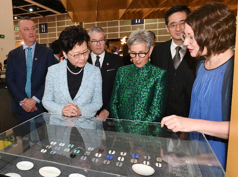The Chief Executive, Mrs Carrie Lam, attended Business of Design Week opening ceremony today (December 6). Photo shows Mrs Lam (second left); the Governor of Victoria, Australia, Ms Linda Dessau (third right); and the Under Secretary for Commerce and Economic Development, Dr Bernard Chan (second right), touring the exhibition.
