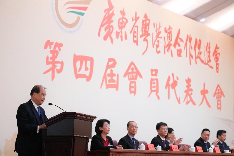 政務司司長張建宗今日（十二月十四日）在廣州出席廣東省粵港澳合作促進會第四屆會員代表大會，並在會上致辭。