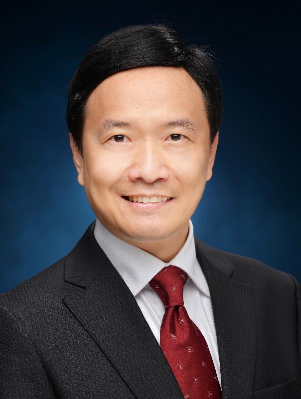 The Director of Audit, Mr John Chu Nai-cheung.