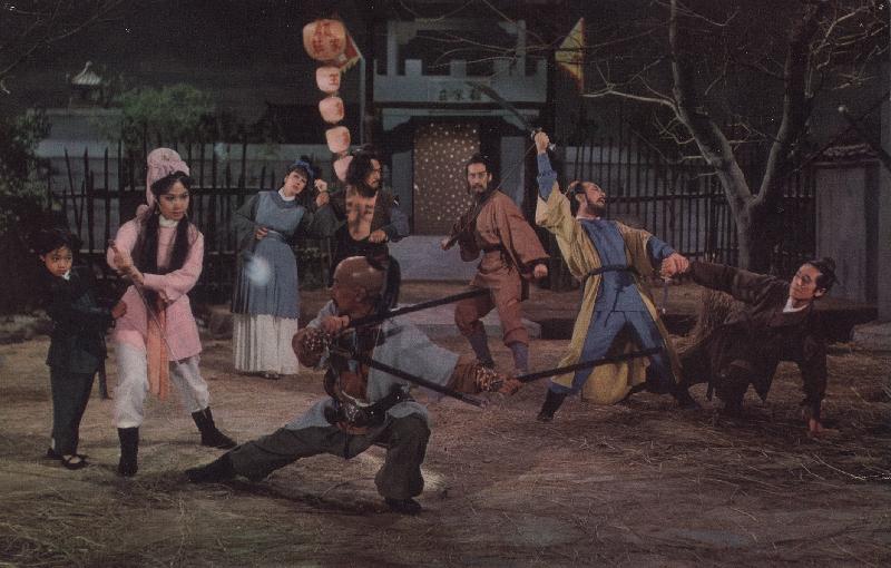 The Hong Kong Film Archive of the Leisure and Cultural Services Department will present the programme "Dynamic Duos: Neck and Neck" in the "Morning Matinee" series, screening the works of four iconic action star pairs from different eras. Photo shows a film still of "The Mystical Whip-wielding Hero" (1968).