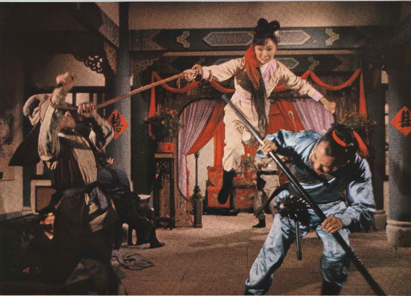 The Hong Kong Film Archive of the Leisure and Cultural Services Department will present the programme "Dynamic Duos: Neck and Neck" in the "Morning Matinee" series, screening the works of four iconic action star pairs from different eras. Photo shows a film still of  "A Mysterious Weapon" (1969).