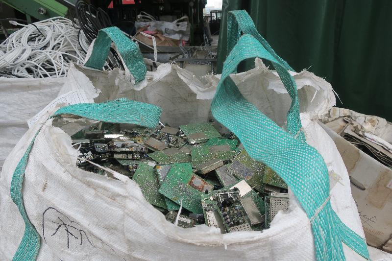 In August 2018, the Environmental Protection Department found that the recycling site operated by E. Tech Management (HK) Limited at the EcoPark in Tuen Mun did not properly handle waste printed circuit boards, which are classified as chemical waste. 