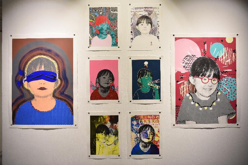 「藝術專修課程2018－19畢業展」開幕典禮今日（一月十八日）在香港視覺藝術中心舉行。圖示藝術專修課程（版畫）畢業生陳煒鏗的作品《十六份之一》。