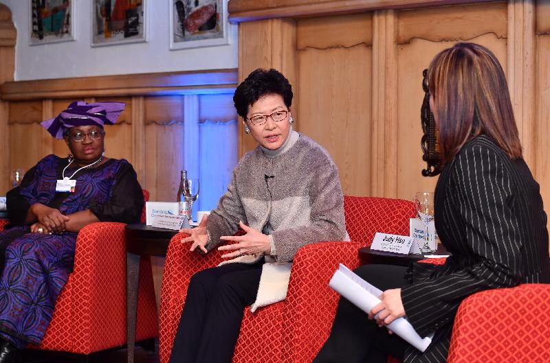 The Chief Executive, Mrs Carrie Lam, continued attending the World Economic Forum Annual Meeting in Davos, Switzerland today (January 23, Davos time). Photo shows Mrs Lam (centre) speaking at the Standard Chartered Breakfast Panel. The Independent Non-Executive Director of Standard Chartered and former Foreign Minister and Minister of Finance of Nigeria, Dr Ngozi Okonjo-Iweala (first left) also participated.