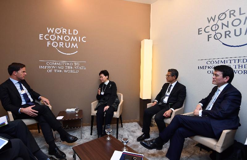 The Chief Executive, Mrs Carrie Lam, continued attending the World Economic Forum Annual Meeting in Davos, Switzerland yesterday (January 24, Davos time). Photo shows Mrs Lam (second left) meeting with the Prime Minister of the Netherlands, Mr Mark Rutte (first left). The Financial Secretary, Mr Paul Chan (second right); and the Secretary for Commerce and Economic Development, Mr Edward Yau (first right), also attended.
