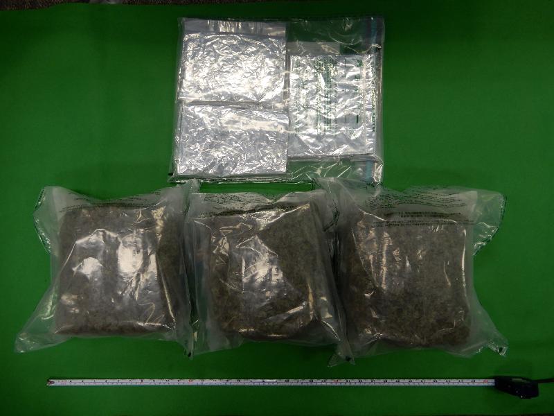 Hong Kong Customs today (January 28) seized about 3.1 kilograms of suspected cannabis buds, with an estimated market value of about $650,000 at Lok Ma Chau Spur Line Control Point.