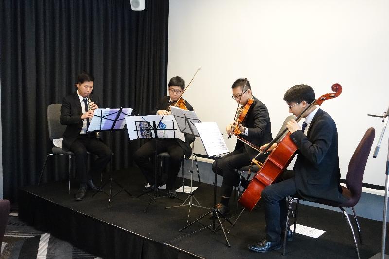 The Hong Kong Economic and Trade Office, London (London ETO) held a luncheon celebrating the Chinese New year in Helsinki, Finland on January 23 (Helsinki time). Photo shows musicians from the Hong Kong-based Ponte Orchestra performing at the luncheon.