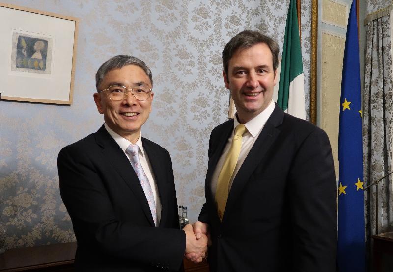The Secretary for Financial Services and the Treasury, Mr James Lau (left), in Dublin yesterday (February 12, Dublin time) met with the Minister of State at the Department of Finance and Public Expenditure and Reform of Ireland, Mr Michael D'Arcy, to discuss the latest developments of green finance and financial technologies in both places.

