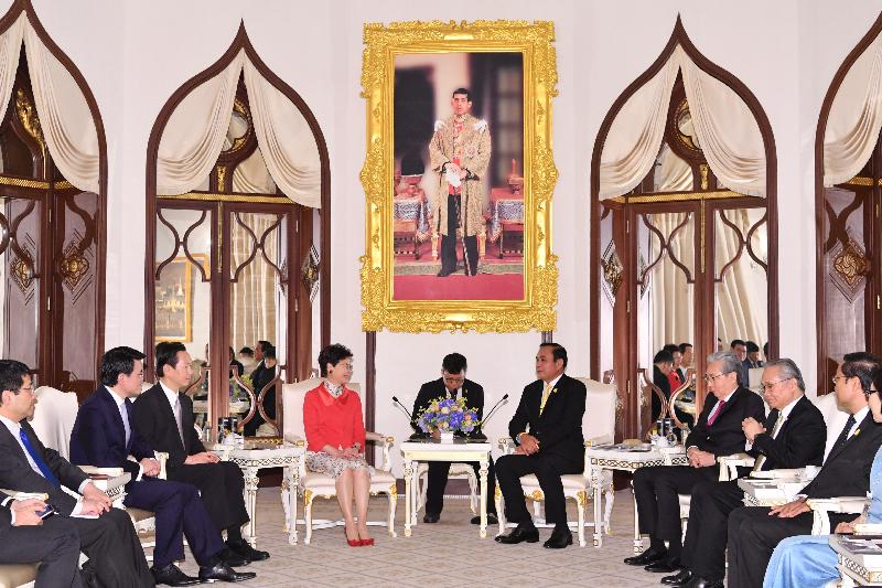 The Chief Executive, Mrs Carrie Lam (fourth left), meets the Prime Minister of Thailand, Mr Prayut Chan-o-cha (fourth right), in Bangkok, Thailand today (February 28). Also present are the Deputy Prime Minister of Thailand, Dr Somkid Jatusripitak (third right); the Convenor of the Non-official Members of the Executive Council, Mr Bernard Chan (third left); and the Secretary for Commerce and Economic Development, Mr Edward Yau (second left).