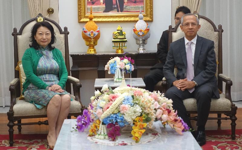 The Secretary for Justice, Ms Teresa Cheng, SC, today (March 7) continued her visit to Bangkok, Thailand. Photo shows Ms Cheng (left) meeting with the President of the Supreme Court of Thailand, Mr Cheep Jullamon (right), in Bangkok this morning.