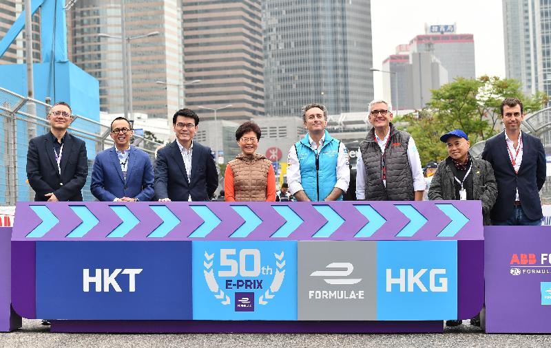 The Chief Executive, Mrs Carrie Lam, attended the 2019 FIA Formula E Hong Kong E-Prix opening ceremony in Central today (March 10). Photo shows Mrs Lam (fourth left); the Secretary for Commerce and Economic Development, Mr Edward Yau (third left); the Chief Executive Officer of the FIA Formula E Championship, Mr Alejandro Agag (fourth right); Honorary Life President of the Hong Kong Automobile Association Mr Lawrence Yu (second right); and other guests officiating at the ceremony.