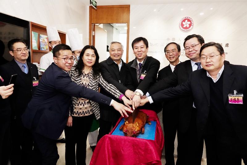 The Henan Liaison Unit of the Hong Kong Economic and Trade Office in Wuhan   held the opening ceremony for its new office today (March 13).