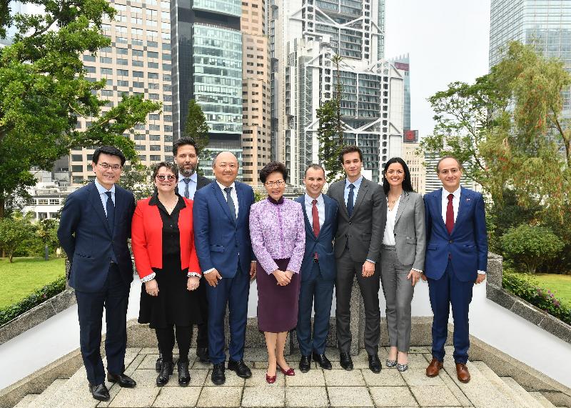 The Chief Executive, Mrs Carrie Lam (centre), met with the President of the France-China Friendship Group of the National Assembly of France, Mr Buon Huong Tan (fourth left); Vice Presidents of the National Assembly of France Ms Carole Bureau-Bonnard (second left) and Mr Hugues Renson (third left); and three members of the National Assembly of France at Government House today (March 13). The Secretary for Commerce and Economic Development, Mr Edward Yau (first left), and the Consul General of France in Hong Kong and Macau, Mr Alexandre Giorgini (first right), also attended the meeting.