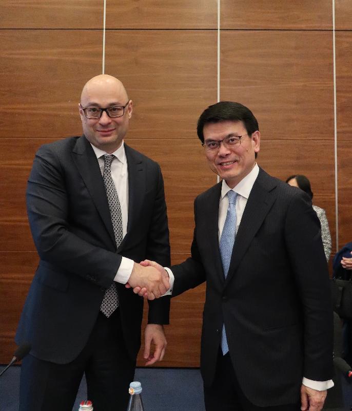 The Secretary for Commerce and Economic Development, Mr Edward Yau (right), met with the Minister of Economy and Sustainable Development of Georgia, Mr George Kobulia (left), in Tbilisi, Georgia yesterday (March 18, Tbilisi time) to learn about Georgia’s latest government policies and economic development plans as well as the overall investment and business opportunities in the region.
