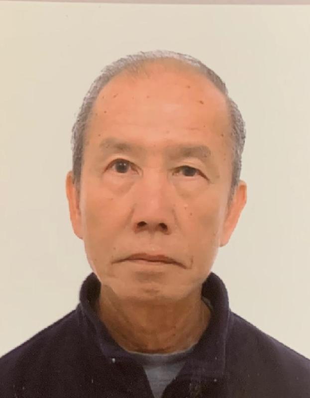 Wong Kwok-hung, aged 85, is about 1.5 metres tall, 50 kilograms in weight and of thin build. He has a square face with yellow complexion and short white hair. He was last seen wearing a short-sleeved T-shirt with grey and white stripes, brown trousers and brown shoes.
