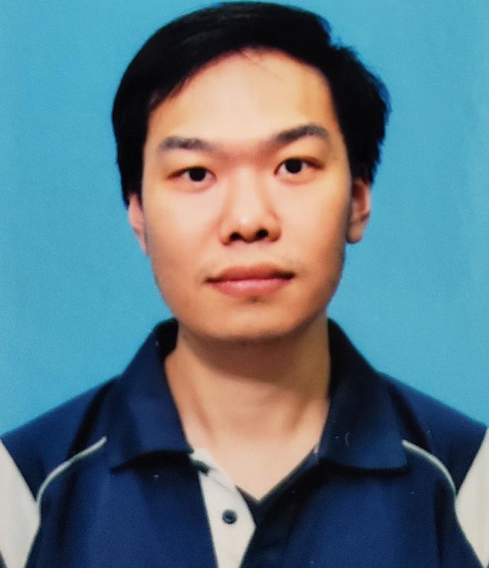 Cheung Ka-chun, aged 34, is about 1.65 metres tall, 59 kilograms in weight and of medium build. He has a round face with yellow complexion and short straight black hair. He was last seen wearing a grey T-shirt, a blue jacket, grey trousers, sports shoes and carrying a black rucksack.