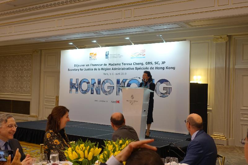 The Secretary for Justice, Ms Teresa Cheng, SC, attended a business luncheon organised by the Hong Kong Trade Development Council today (April 11, Paris time) in Paris, France. Photo shows Ms Cheng delivering a speech on the safeguards and opportunities offered by Hong Kong legal services in the Belt and Road region and the Greater Bay Area. 