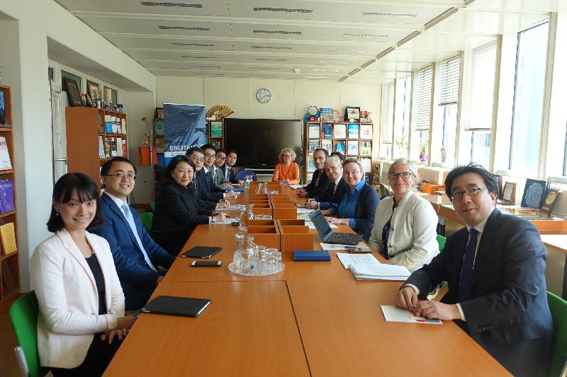 The Secretary for Justice, Ms Teresa Cheng, SC, is on the final leg of her visit to Vienna, Austria. Photo shows Ms Cheng (third left) meeting with the Secretary of the United Nations Commission on International Trade Law (UNCITRAL), Ms Anna Joubin-Bret (third right), in Vienna, Austria, yesterday (April 17, Vienna time).