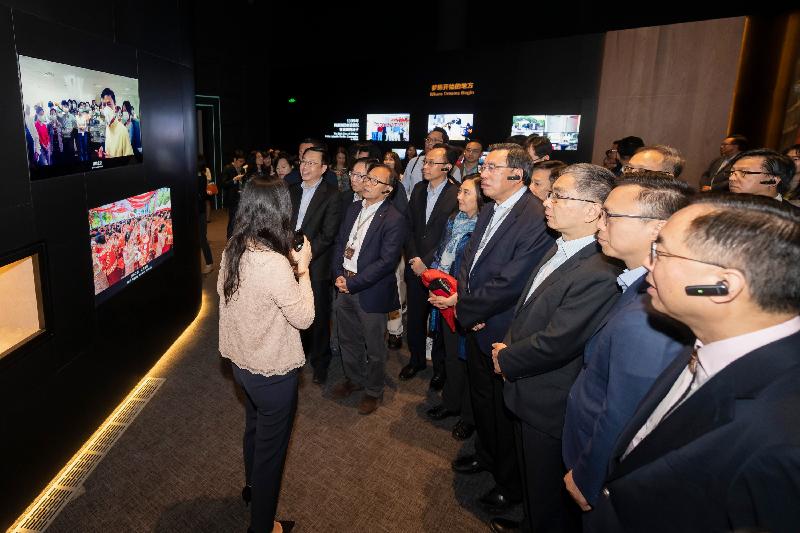 The Legislative Council joint-Panel delegation visits the Headquarters of the Alibaba Group today (April 24) to receive an overview of the business of the Group.