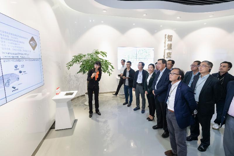 The Legislative Council joint-Panel delegation visits the Hangzhou National High-Tech Industries Development Zone today (April 24).