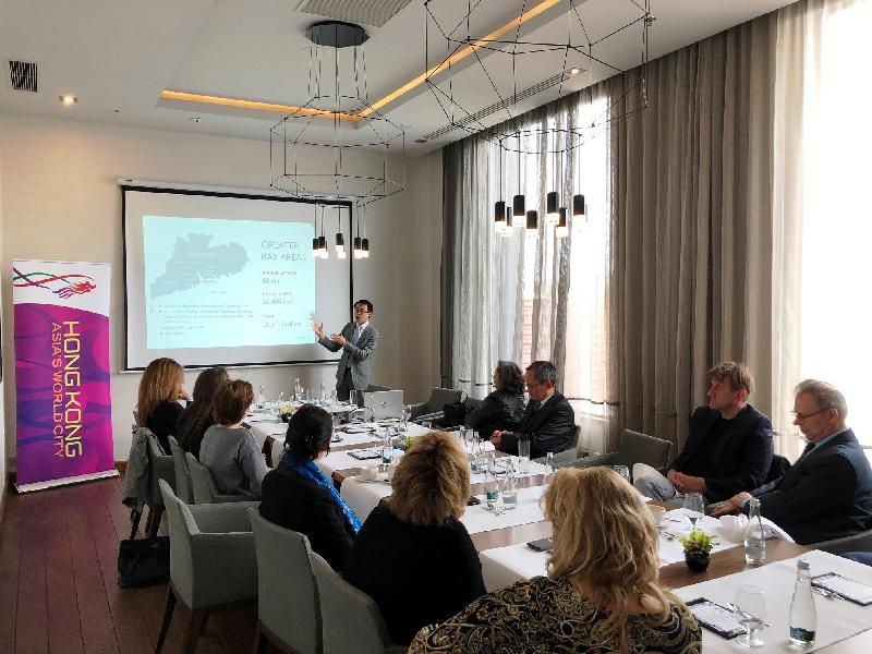 The Hong Kong Economic and Trade Office in Berlin (HKETO Berlin) and the Warsaw-based Centre for International Relations  held a business luncheon in Gdansk, Poland on May 8 (Gdansk time). Photo shows Mr Bill Li, Director of the HKETO, Berlin, speaking at the luncheon.