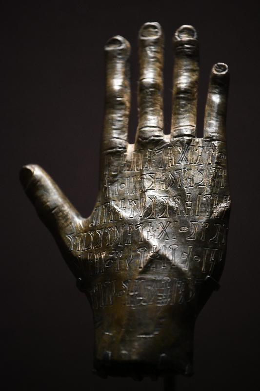 The opening ceremony for the exhibition, "A History of the World in 100 Objects from the British Museum" was held today (May 17) at the Hong Kong Heritage Museum. Photo shows an Arabian bronze hand dating from 100 to 300 AD.