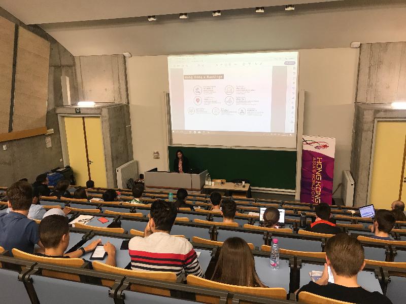 The Deputy Representative of the Hong Kong Economic and Trade Office in Brussels, Miss Fiona Chau, briefs students at the Thomas More University of Applied Sciences in Mechelen, Belgium, on May 24 (Mechelen time) on Hong Kong's fundamental strengths as an international business and financial hub under the successful implementation of the "one country, two systems" principle. 