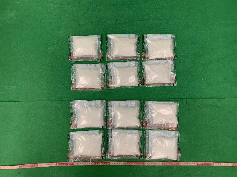 ​Hong Kong Customs yesterday (June 6) seized about 3 kilograms of suspected ketamine with an estimated market value of about $2.2 million in Mong Kok during an anti-dangerous drugs operation.