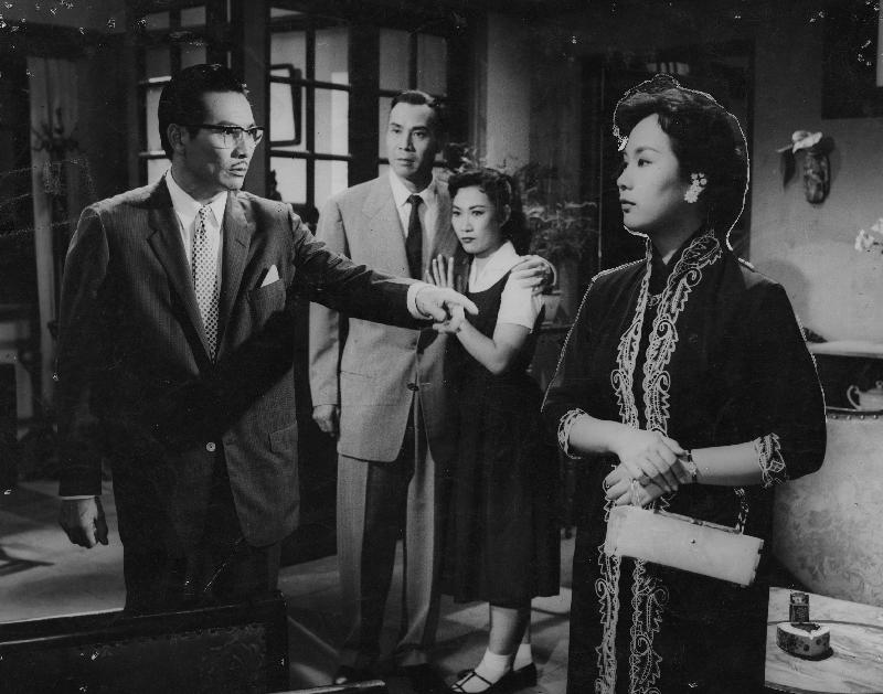 The Hong Kong Film Archive of the Leisure and Cultural Services Department will present "The Fixer from Guangzhou" as part of the "Hidden Treasures" series, featuring Luk Wan-fung, who was an active producer and scriptwriter in the 1950s and '60s. Four notable works produced by Luk's companies will be screened. Photo shows a film still of "The Three Murderers" (1959).