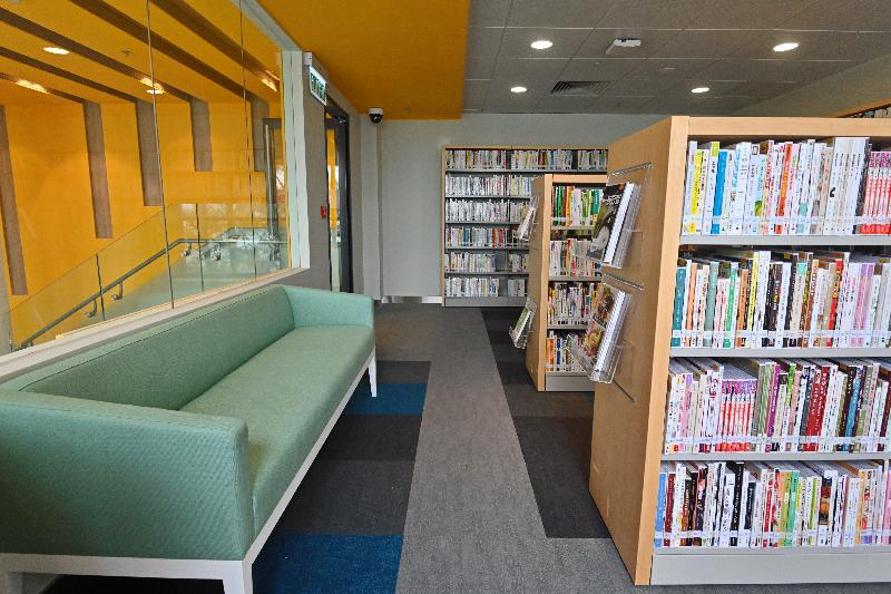 闭馆重建的南丫岛北段公共图书馆于六月二十四日（星期一）重新开放，馆藏逾二万七千项。